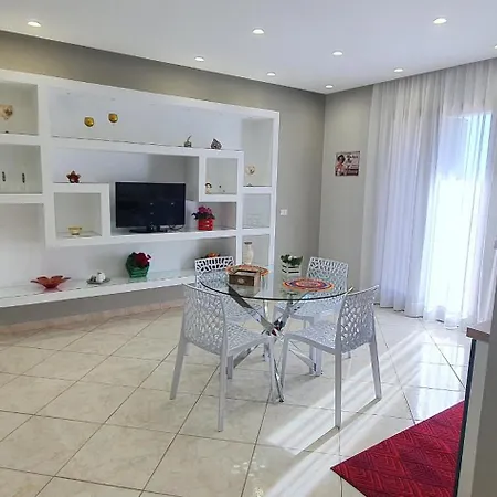 Montalbano Sweet 아파트